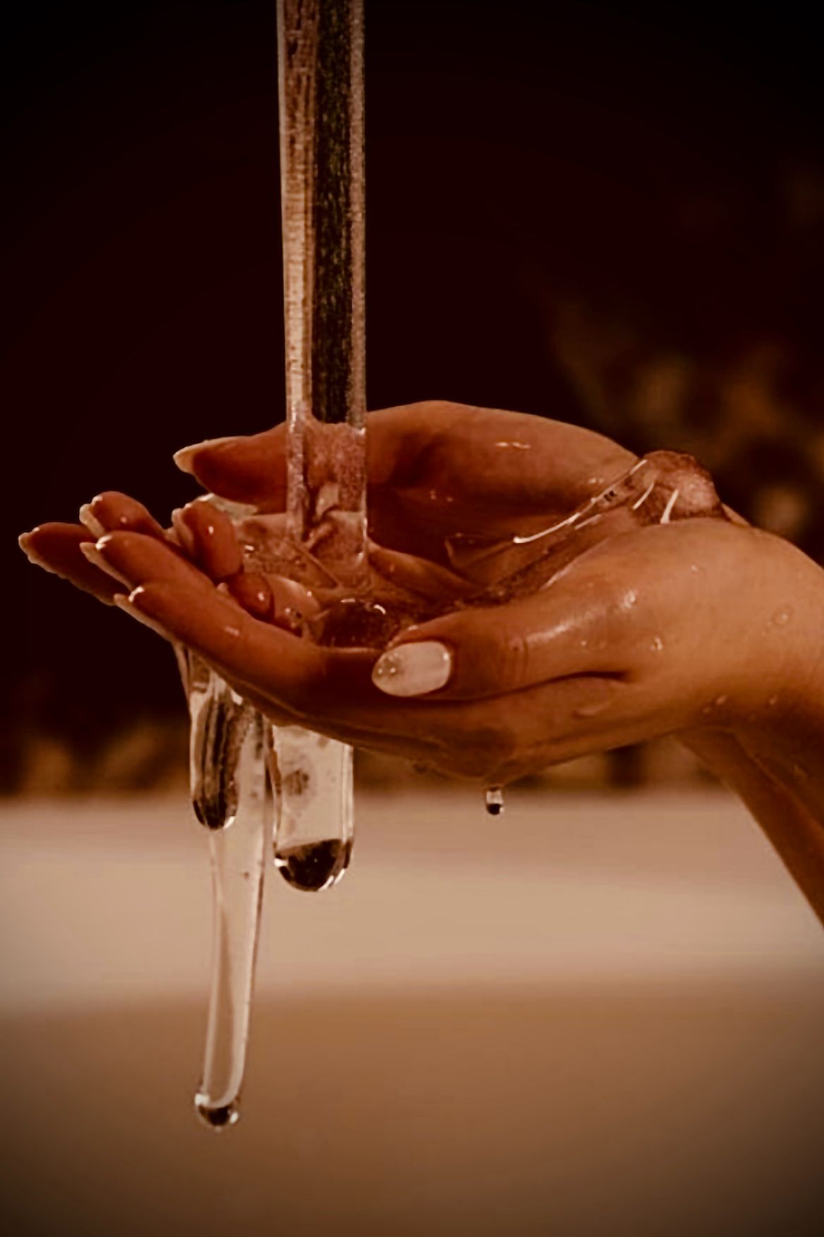 aliénor massage body body naturiste avec nuru gel