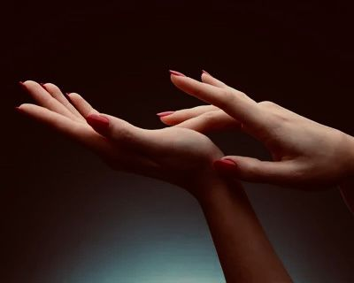 aliénor massage body body lingam